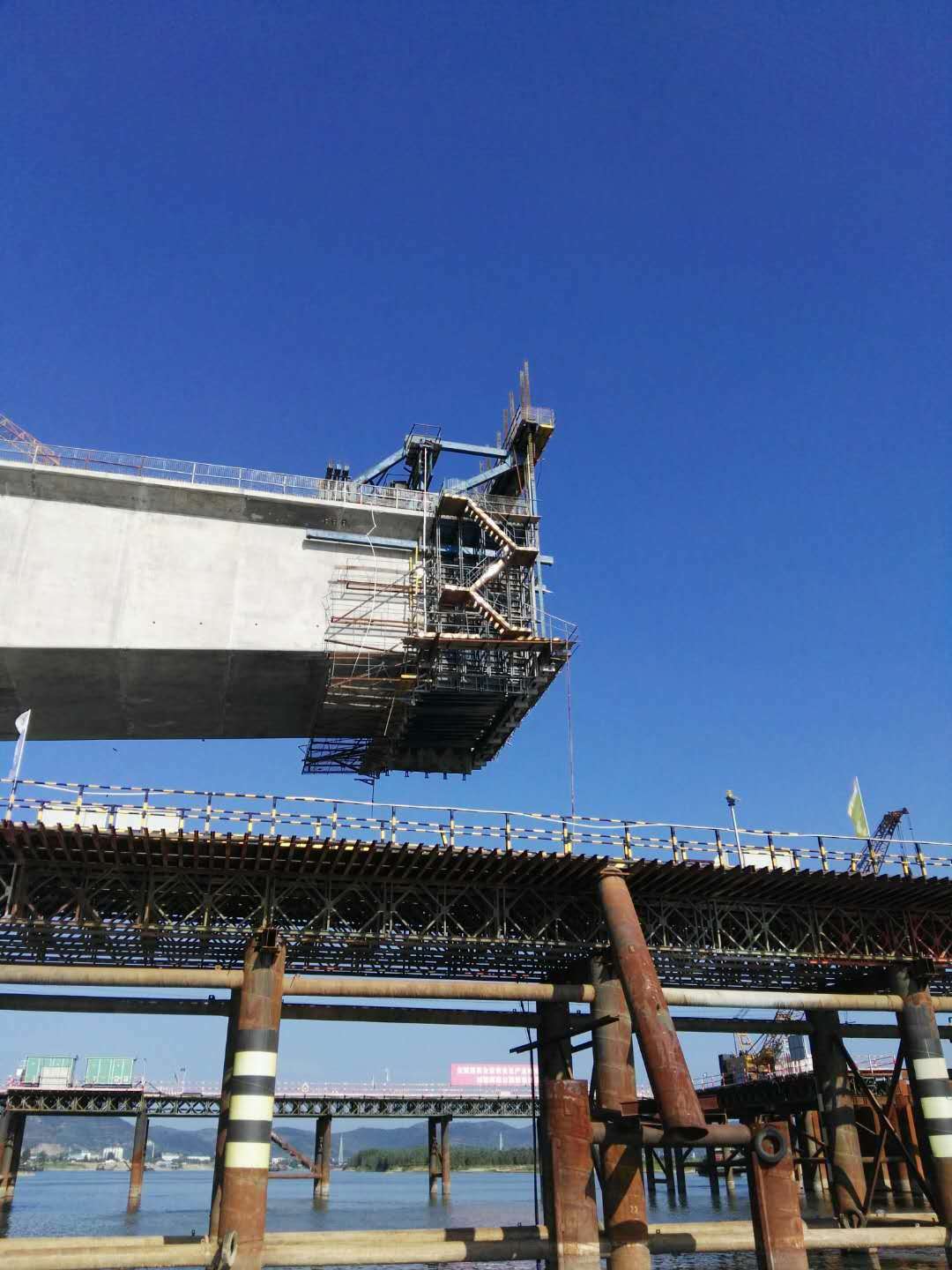 連續(xù)梁張拉、壓漿技術(shù)交底
